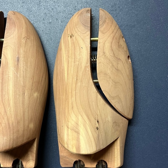 Wooden Shoe Stretchers/Trees - Picture 3 of 10